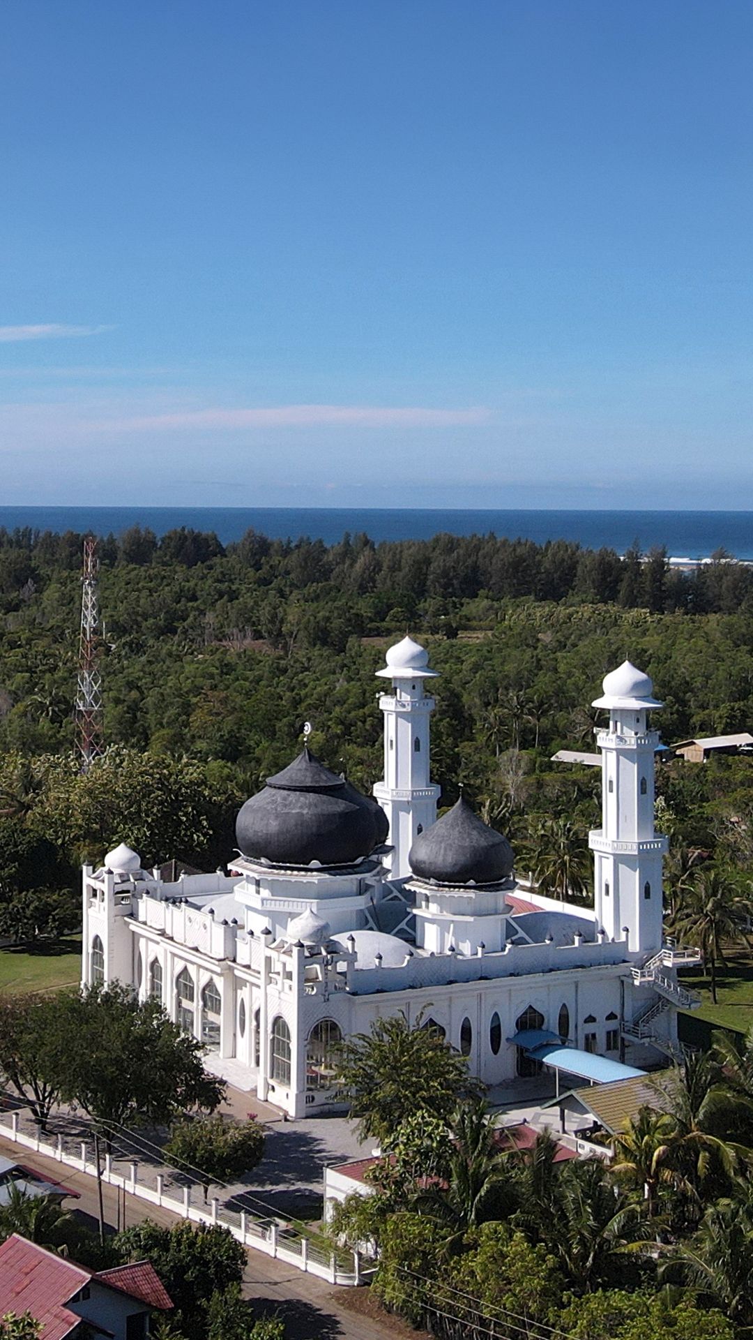 A scene of Aceh mosque's surrounding before the tsunami